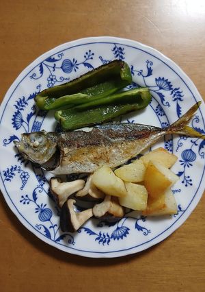 小型の鯵を美味しく食べよう～鯵のハーブソルト焼き-レシピのメイン写真