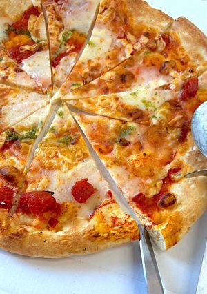 切りにくいピザは二刀流でスパッと🍕ストレスフリー-レシピのメイン写真