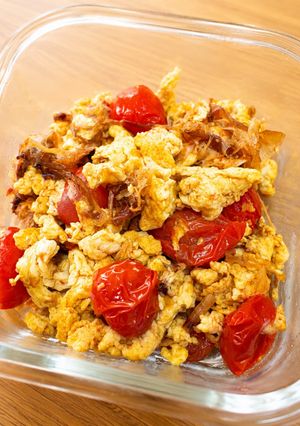 鰹香る♪ミニトマトのふんわり和風卵炒め-レシピのメイン写真