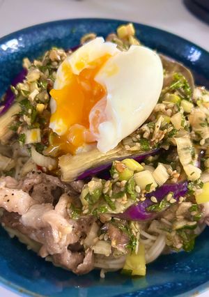 夏にピッタリ！豚肉となすのまぜそうめん-レシピのメイン写真