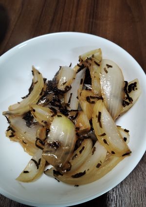玉ねぎの塩昆布蒸し-レシピのメイン写真