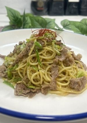 旨味たっぷり牛バラのねぎ塩焼きそば✨😋-レシピのメイン写真