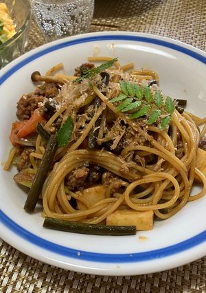 わらびと筍入り味噌味パスタ-レシピのメイン写真