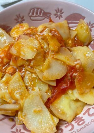じゃがいもとトマトのコンソメチーズ炒め-レシピのメイン写真