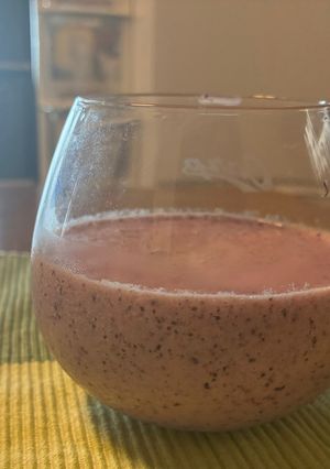 ホエーで飲む美容液!濃厚ベリースムージー-レシピのメイン写真