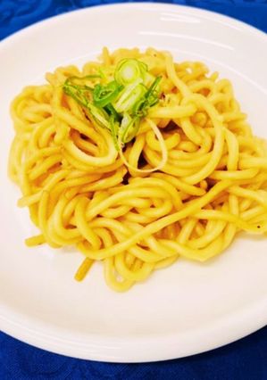 栄養士の卵☆にんにく塩バター焼きうどん-レシピのメイン写真