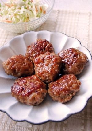 えのきで旨味たっぷり！鶏ひき肉のつくね by moj 【クックパッド