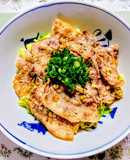 簡単ランチ！春キャベツ豚バラ肉ネギ塩豚丼