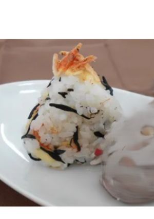 桜エビとひじきのおにぎり-レシピのメイン写真