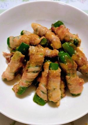 簡単夕飯！無限ピーマン味噌肉巻き主菜弁当おつまみ-レシピのメイン写真