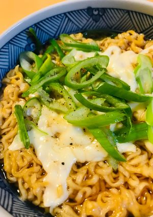 チキンラーメン●長ネギ＆チーズ-レシピのメイン写真