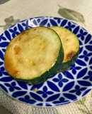 ズッキーニのオリーブニンニク焼き
