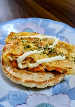 鮭入り薄焼き玉子のトーストマフィン-レシピのメイン写真