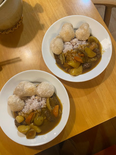 牛すじカレーを餅ライスで🍛-レシピのメイン写真