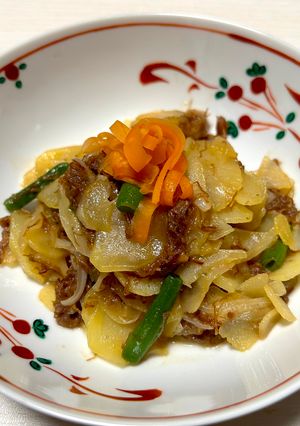 コンビーフ缶で変わり肉じゃが-レシピのメイン写真