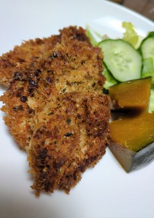 【メイン】鶏むね肉の粉チーズハーブ揚げ焼き-レシピのメイン写真