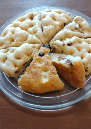 フライパンでレーズン入りフォカッチャ-レシピのメイン写真