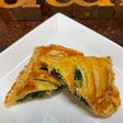 ほうれん草とフェタチーズのパイ包み焼き