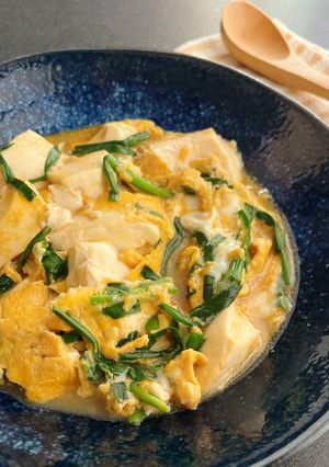 お出汁たっぷり、にらと豆腐の卵とじ-レシピのメイン写真