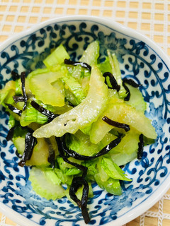 簡単・セロリの塩昆布和え-レシピのメイン写真