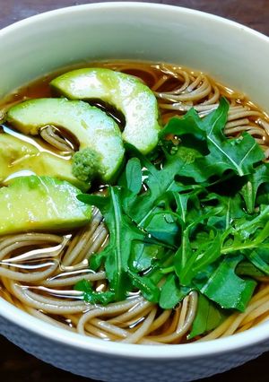 アボカドとセルバチコの温かい蕎麦発酵玉葱-レシピのメイン写真