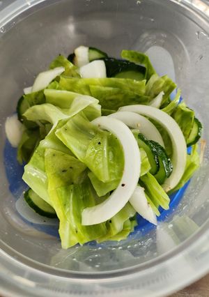 キャベツと玉ねぎとキュウリの和え物-レシピのメイン写真