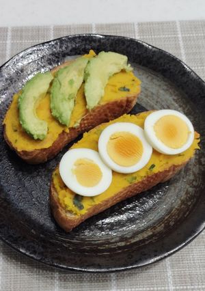 たっぷり！カボチャペーストのトースト-レシピのメイン写真