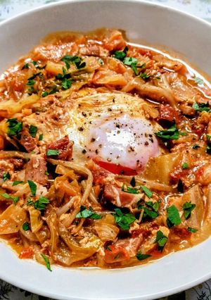 簡単ランチ！卵キャベツもやしトマトスープ-レシピのメイン写真