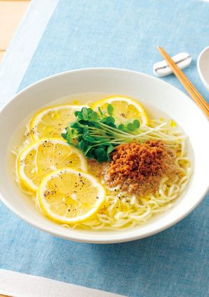 とりそぼろレモンオリーブの冷やしラーメン-レシピのメイン写真