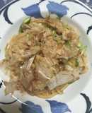 豚バラ肉とアスパラの焼きうどん