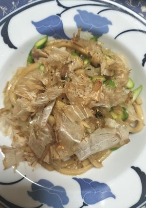 豚バラ肉とアスパラの焼きうどん-レシピのメイン写真