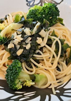 めんつゆバター☆わかめのパスタ-レシピのメイン写真