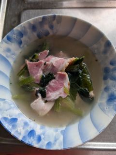 簡単★ベーコンとほうれん草の白だしスープ-レシピのメイン写真