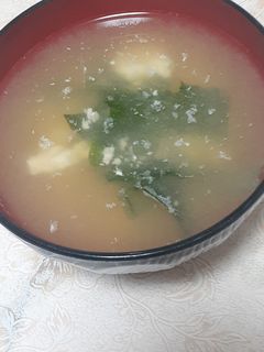 とっても簡単★豆腐とわかめのお味噌汁-レシピのメイン写真