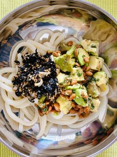 納豆アボカド海苔うどん-レシピのメイン写真