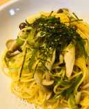 長ネギの青いところとシメジの和風パスタ