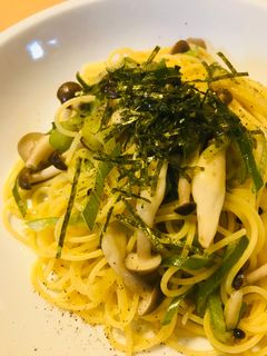長ネギの青いところとシメジの和風パスタ-レシピのメイン写真