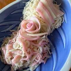 รูปของ かまぼこ板一本で魚肉たっぷり素麺　