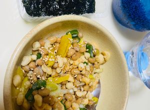 混ぜるだけ！揚げ玉沢庵納豆の韓国海苔巻き-レシピのメイン写真