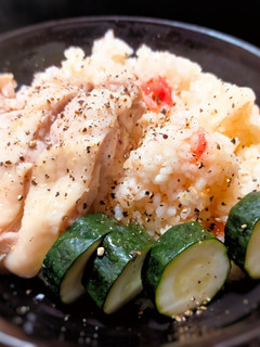 鶏もも肉とズッキーニの炊き込みご飯-レシピのメイン写真