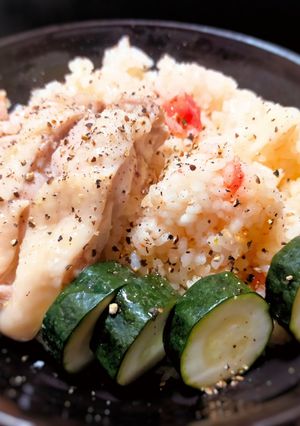 鶏もも肉とズッキーニの炊き込みご飯-レシピのメイン写真