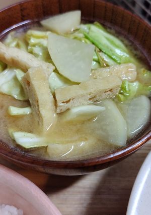ごま油風味香る♡炒めキャベツのみそ汁-レシピのメイン写真