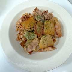 รูปของ 豚肉とカブの炒めもの