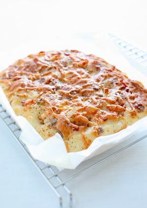 捏ねない【ベーコンとチーズのフォカッチャ-レシピのメイン写真
