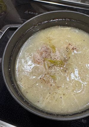 STAUBで 手羽元塩麹サムゲタン-レシピのメイン写真