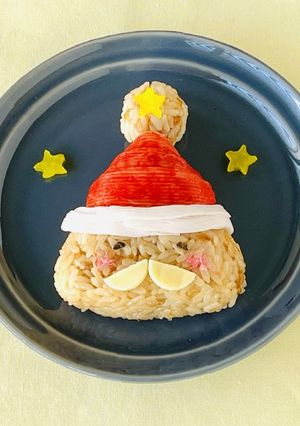 袋で🍙ふりふりおにぎり🎄『サンタさん🎅』-レシピのメイン写真