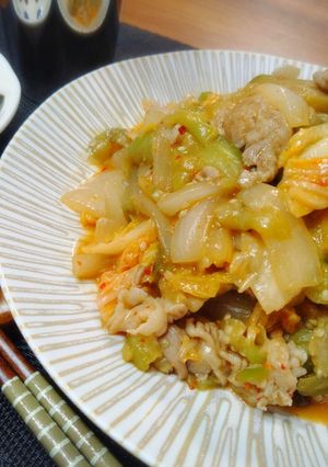*ナスと玉葱の辛くない豚キムチ炒め*-レシピのメイン写真