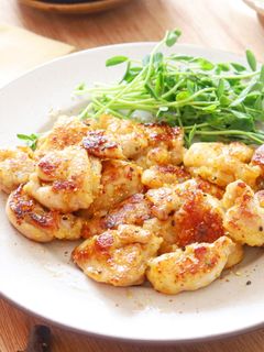 ピリ辛がくせになる♡鶏肉の七味マヨ焼き-レシピのメイン写真