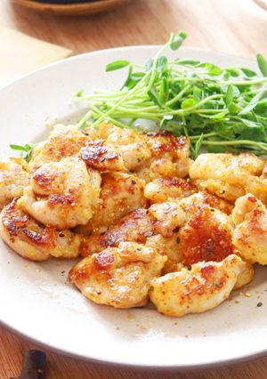 ピリ辛がくせになる♡鶏肉の七味マヨ焼き-レシピのメイン写真