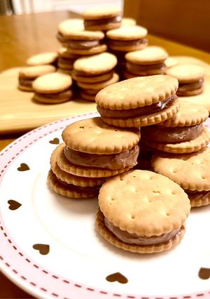 簡単！チョコヨーグルトビスケットサンド-レシピのメイン写真